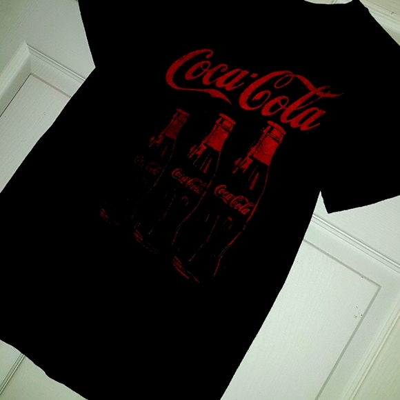Coca Cola  Teeshirt (vtg) - Picture 3 of 8